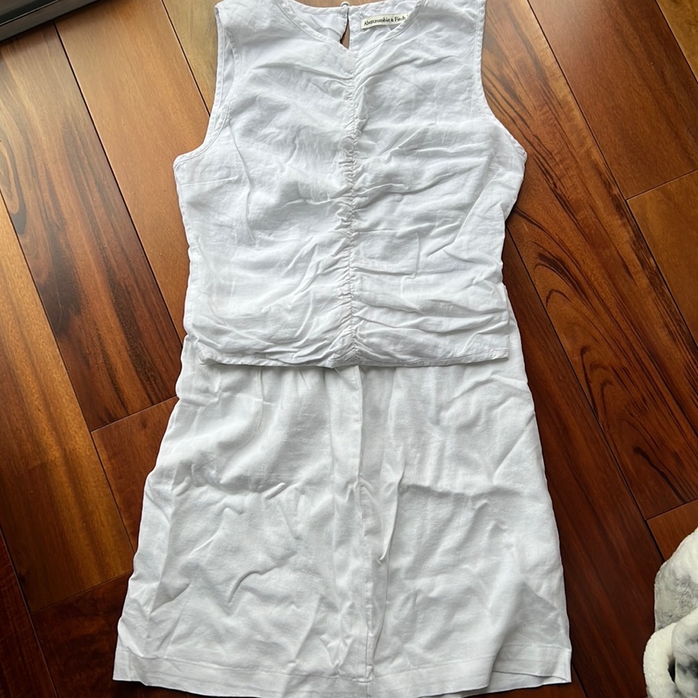 Abercrombie & Fitch White Linen Skirt Set